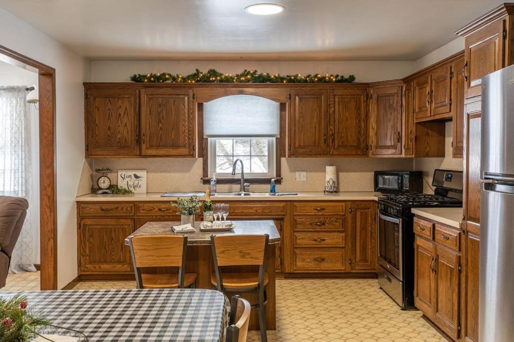 Weaver Ridge Manor Villa มิลเลอร์สเบิร์ก ภายนอก รูปภาพ